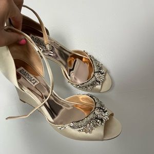Badgley Mischka special occasion wedges